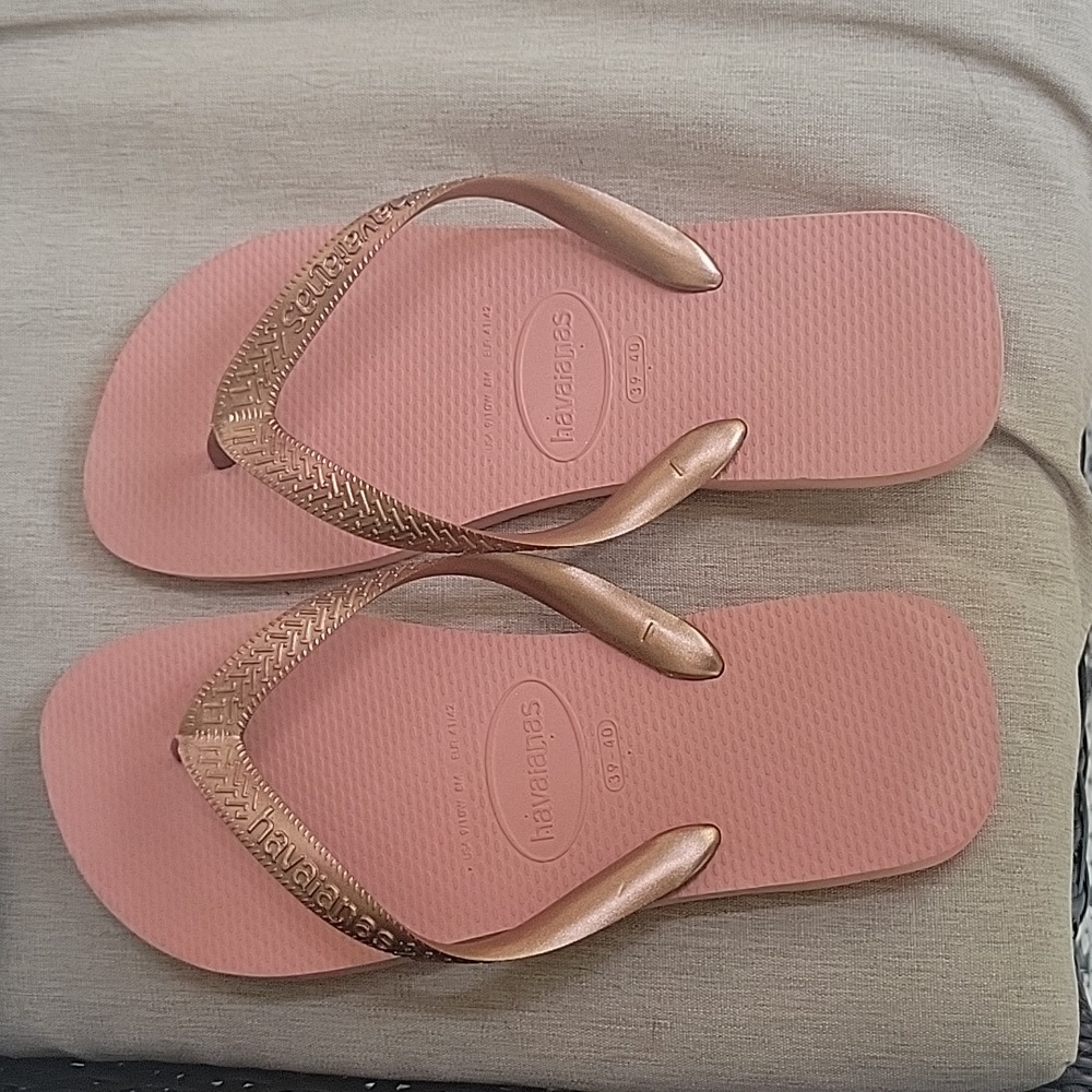 Havaianas Rose Gold Flip Flops